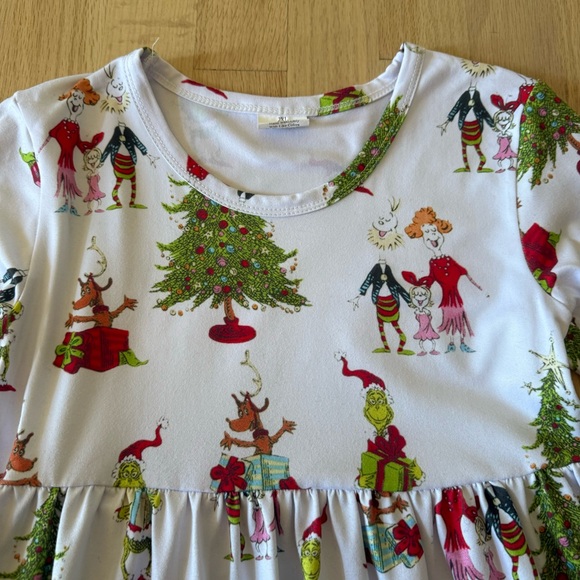 The Grinch Christmas Cute Pants Outfit, Size 6/7 - Picture 11 of 15